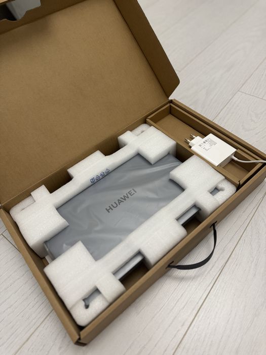Продаю ноутбук HUAWEI MateBook D 14