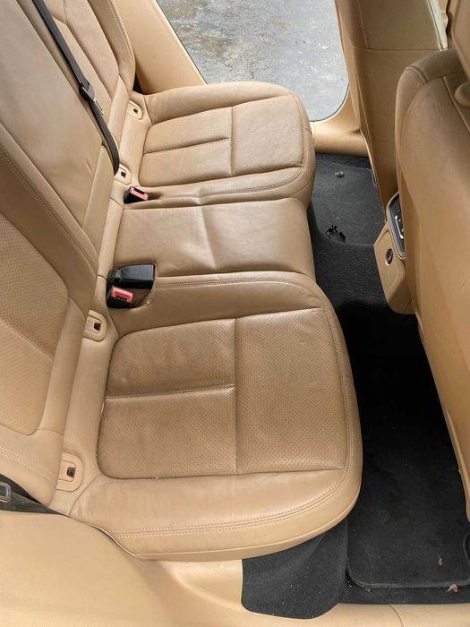 Dezmembrez Porsche macan 95B 2.0 turbo/interior/usa macan/stop/navi/