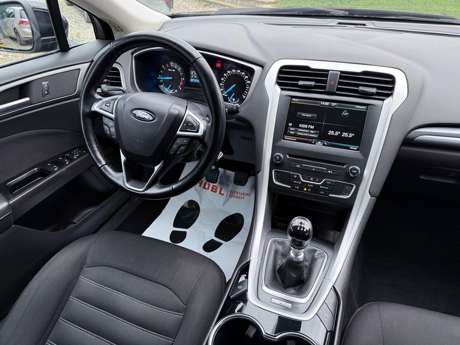 Ford Mondeo*Fabr 2015-11*2.0 Diesel*Clima*Navi*Xenon