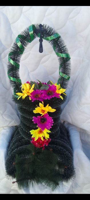 Продам корзины траурные