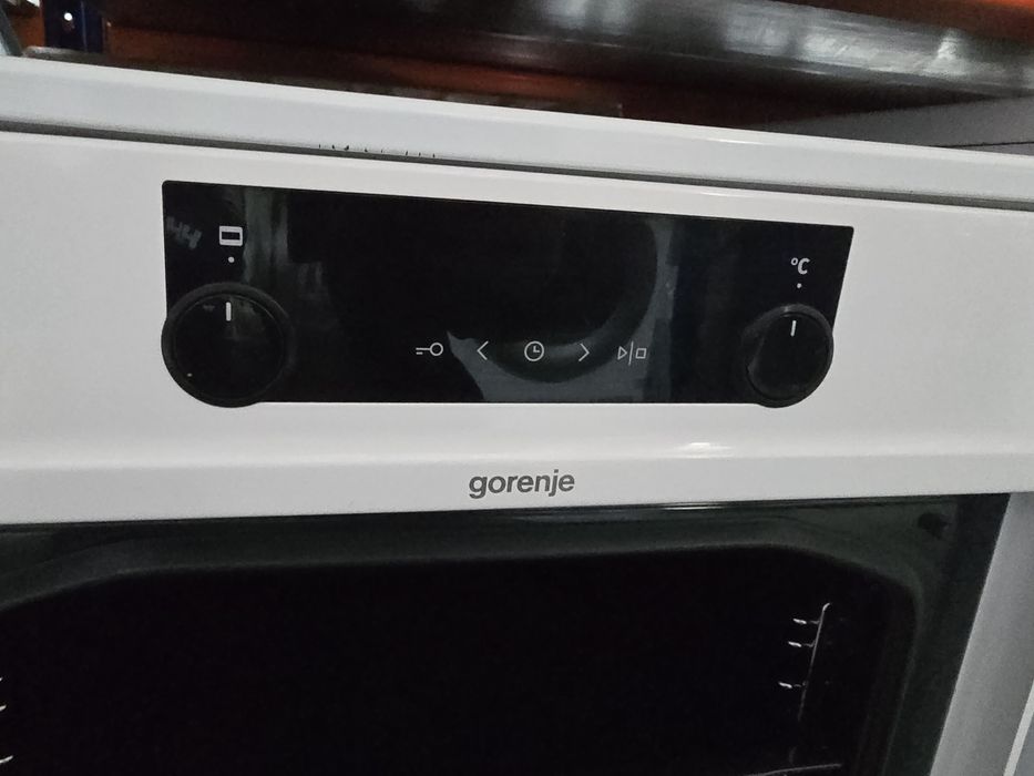 Готварска печка Gorenje 70 литра, индукция