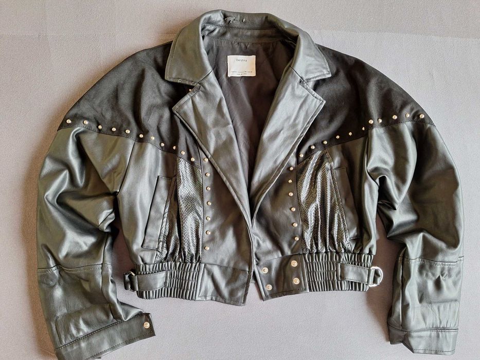 Яке Bershka от изкуствена кожа.