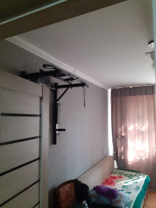 Продам 3 х комн квар. 6-10, 1 этаж