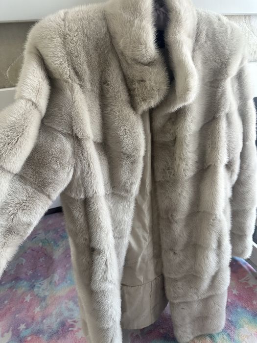 Продам норковую шубу