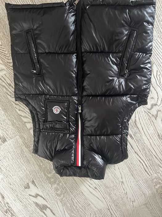 Vesta moncler repe