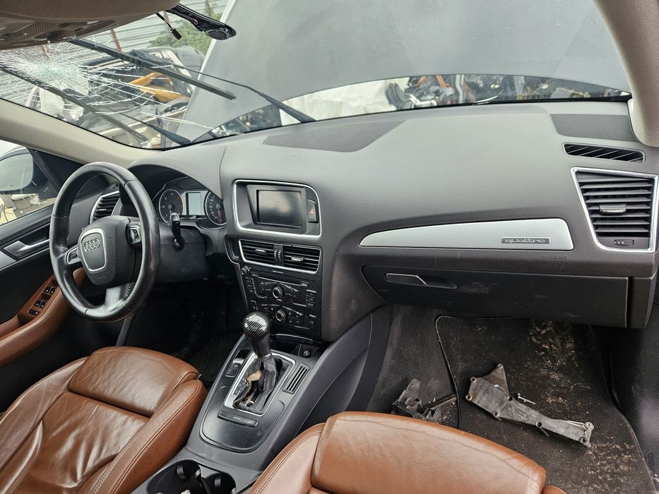 Табло с аербеци за Audi Q5