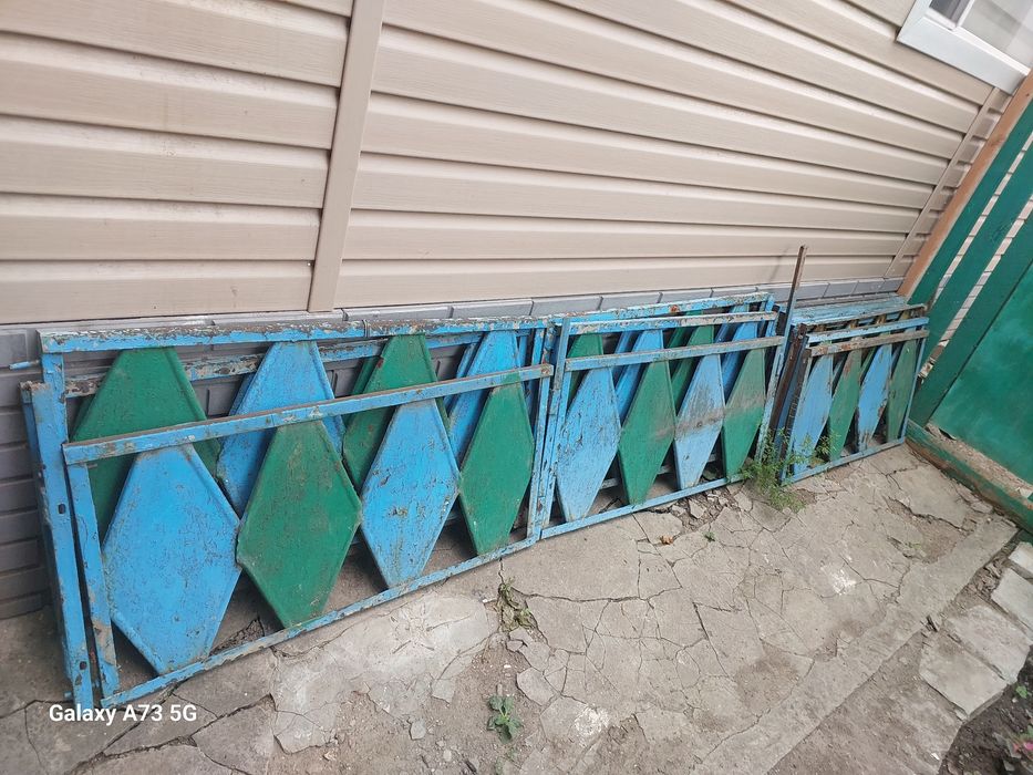 Продам железный заборчики