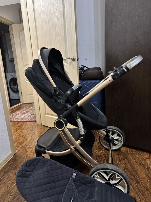 Коляска шезлонг .