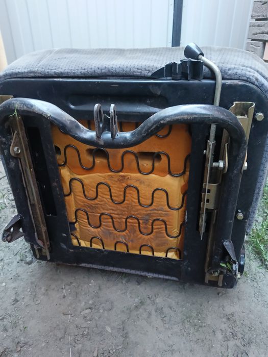 Продам сиденье от волги