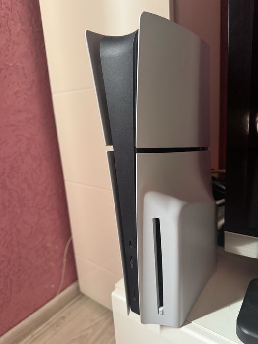 PS5 slim като нов
