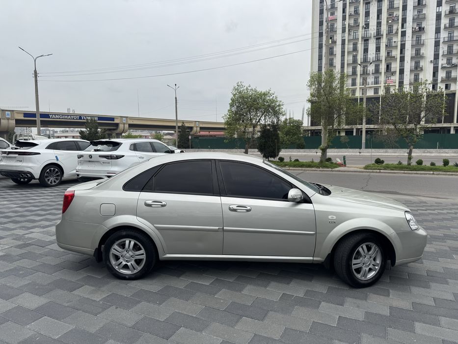 Chevrolet Lacetti / Gentra 2009 — 3