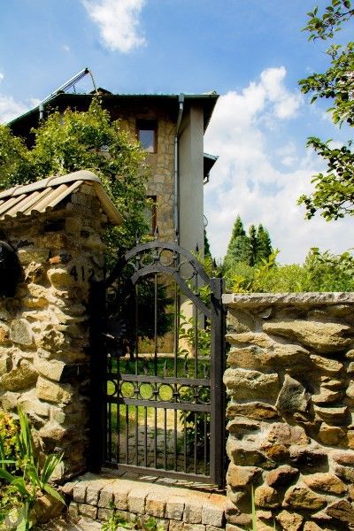 Вила Понтика - Villa Pontica - стаи под наем, нощувки, почивка сред пр