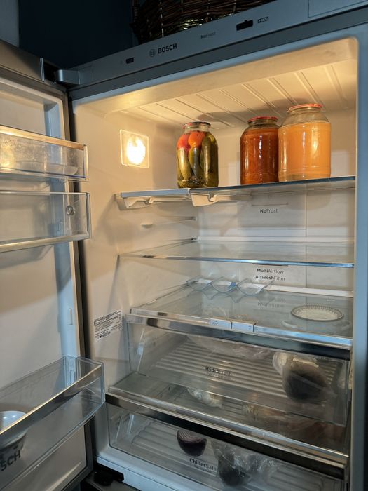 Продам холодильник