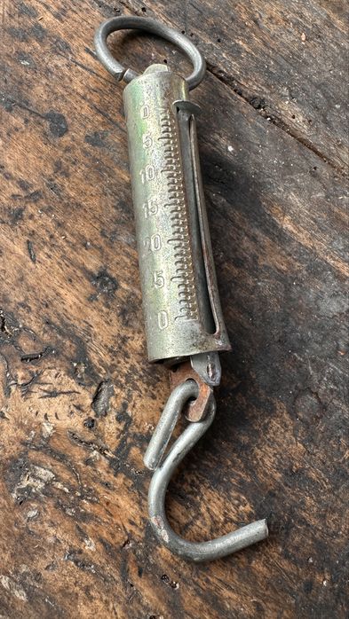 Стар соц малък кантар до 30кг.