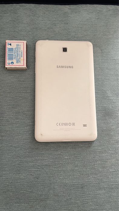 Продам Планшет SAMSUNG Galaxy Tab4 в отличном состояний