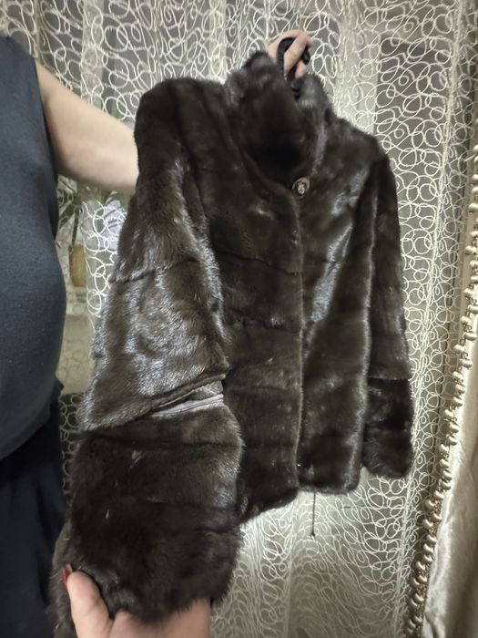Продам шикарную шубку 1 сезон