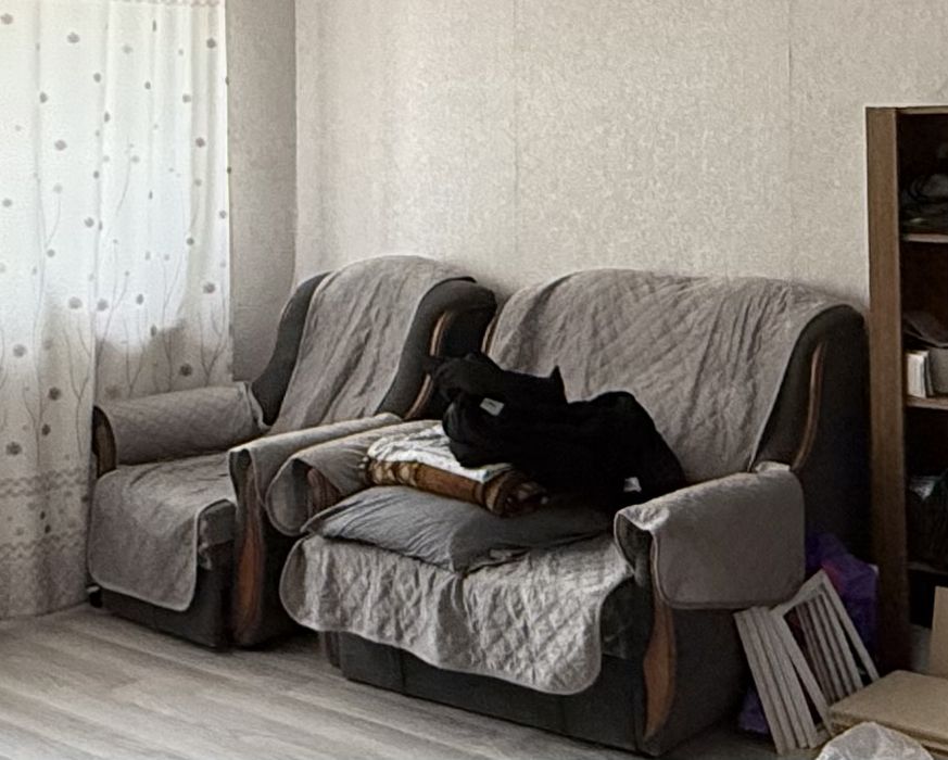 Два выдвижных кресла