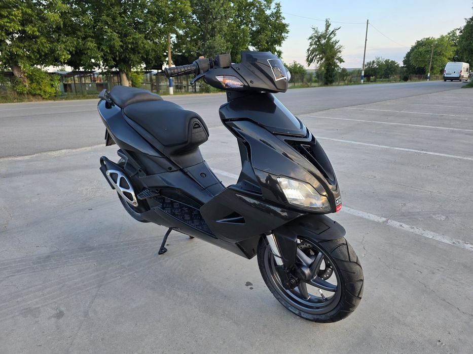 Aprilia Sr 50cc 2006g. Инжекцион