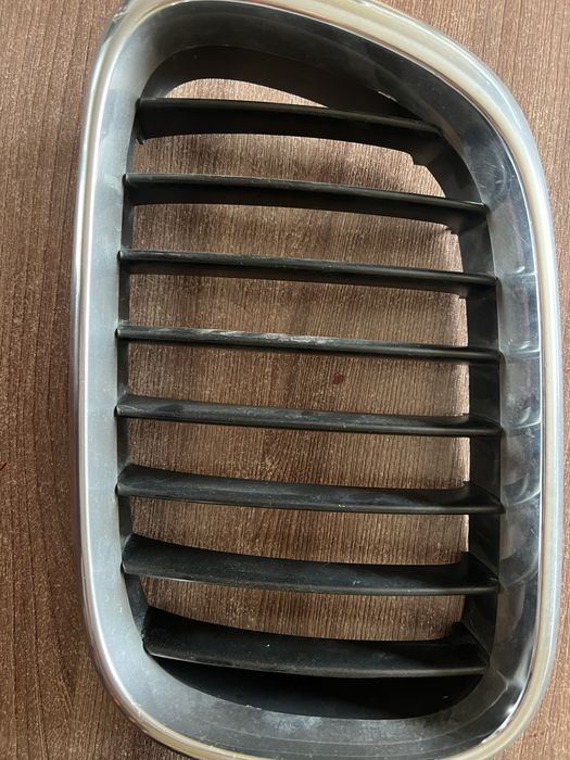 Решетки радиатора BMW E53 хром