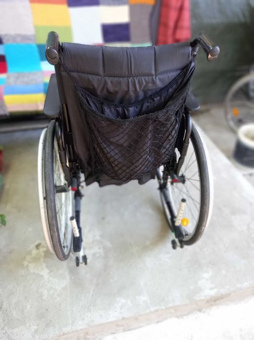 Căruț pentru handicap