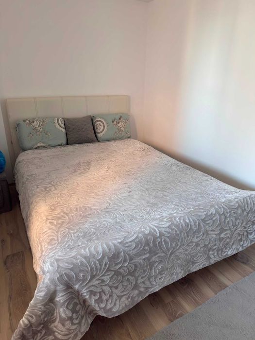Pătură decorativă pentru pat dublu