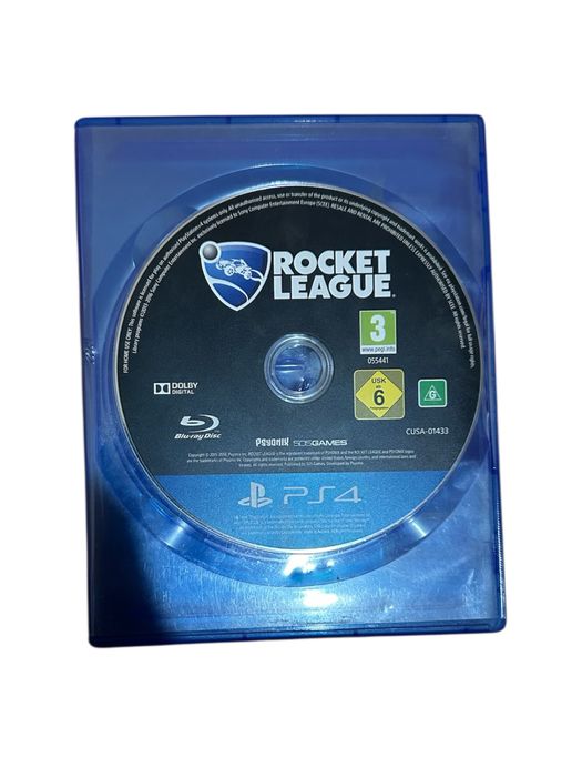 PlayStation 4 Slim с два джойстика и 7 игри