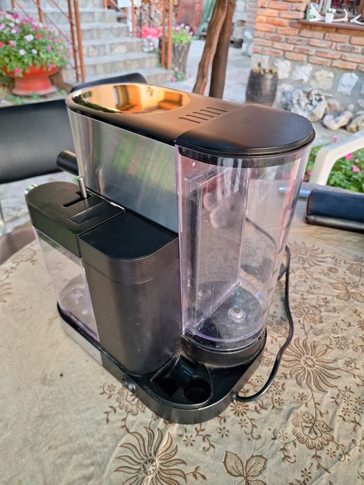 Продавам еспресо кафемашина немска Barista