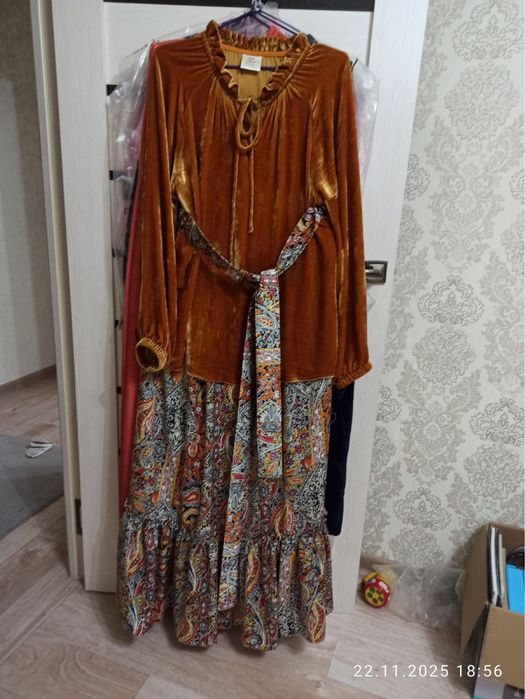 Платье на выход .Бархат