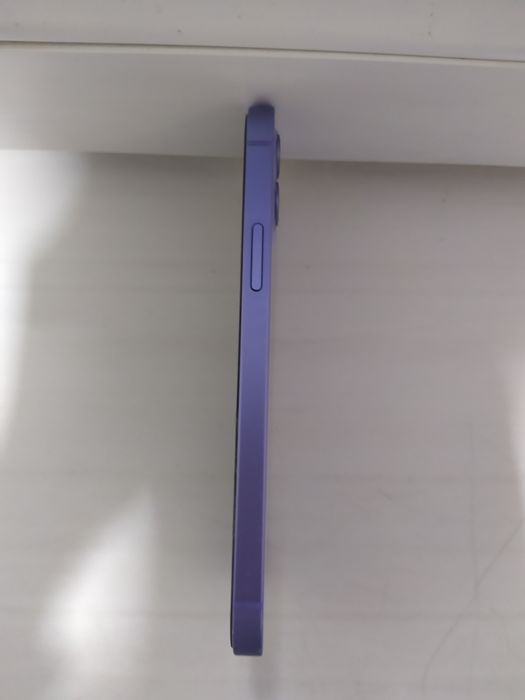 Айфон 12 б/у батарея 80%