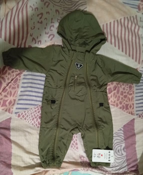 Продам комбинезон детский. Новый