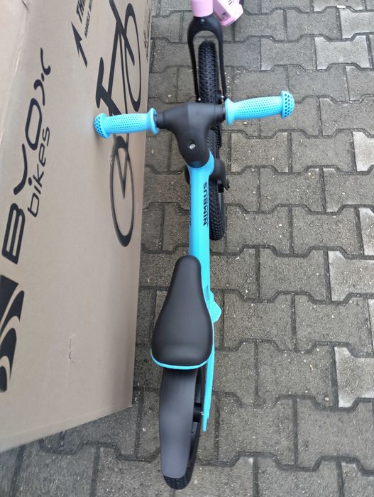 BYOX Балансиращ велосипед с помпещи гуми NIMBUS