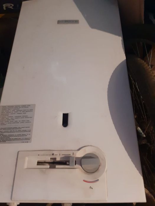 Продам газовую колонку Bosch