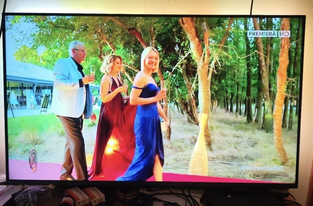 Tv 140cmSmart4K Ultra HD nou la cutie