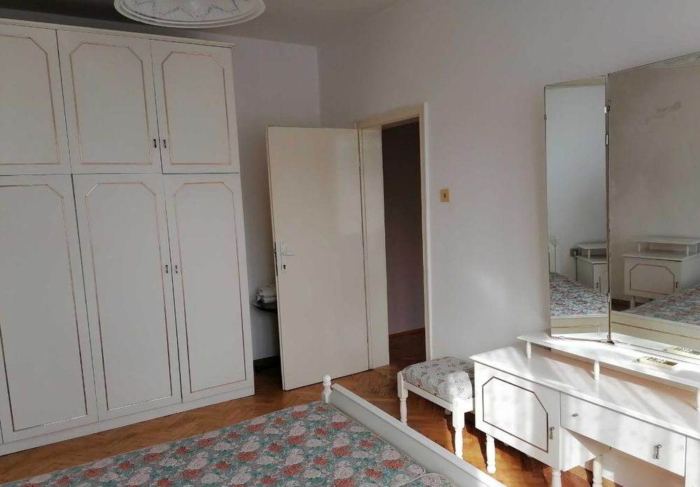 Дава се под наем Двустаен апартамент в Пловдив, Кючук Париж - 62 кв.м за 306 € - Снимка #5