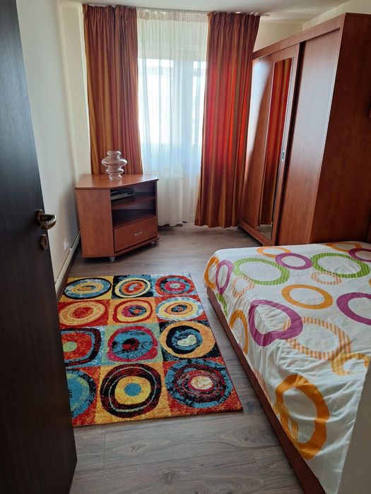 Inchiriez apartament 3 camere ultracentral