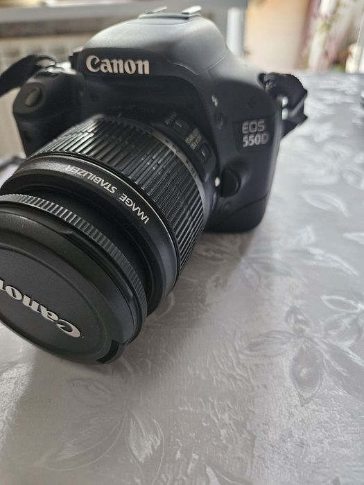 Камера Canon eos550D
