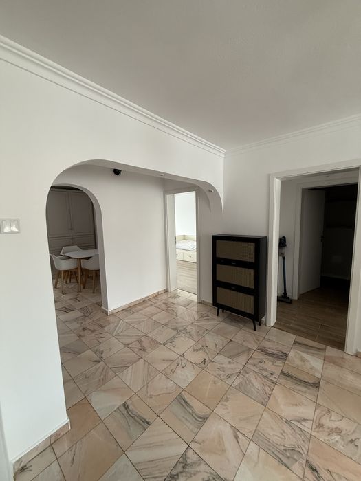 Inchiriere apartament 3 camere in centrul orasului