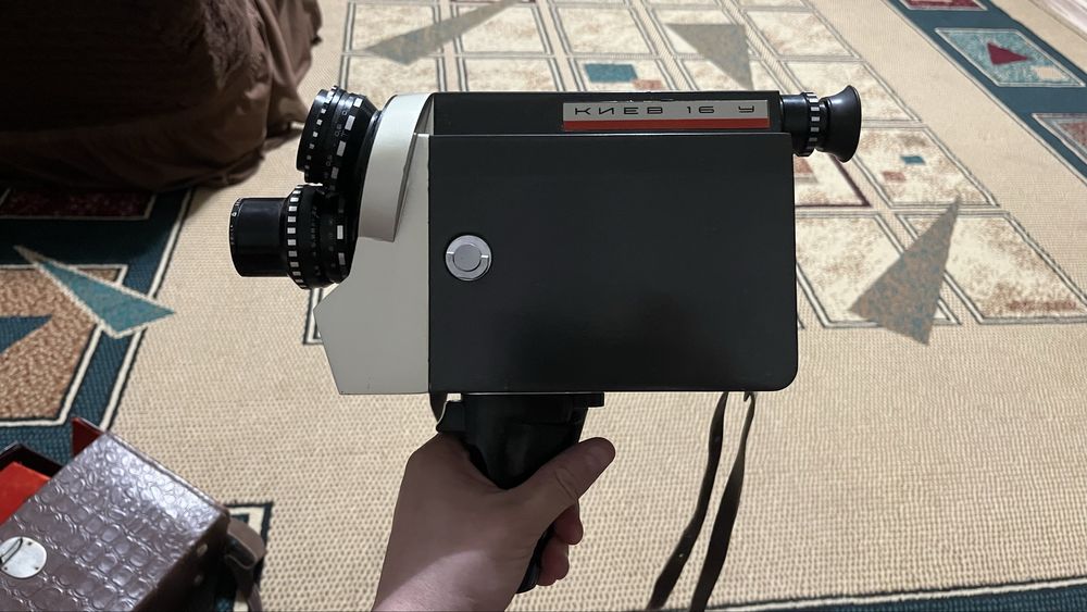 Ретро видео камера