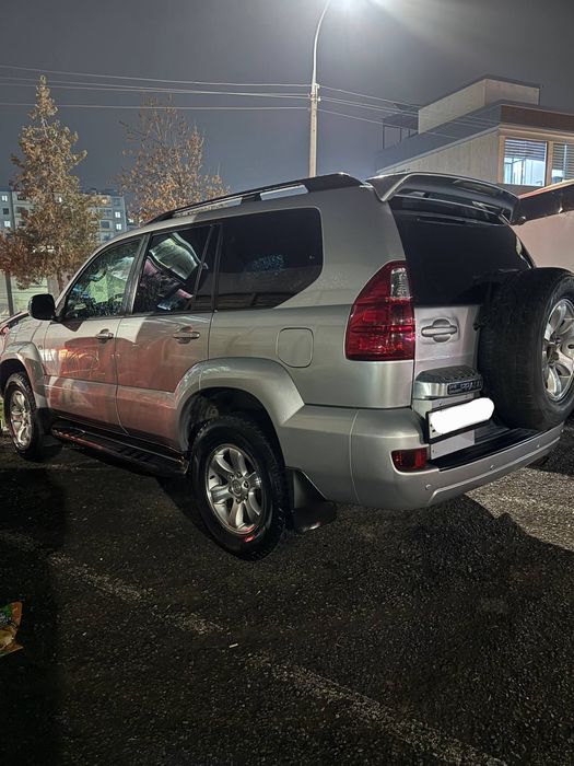 Продам свою Toyota prado 4.0   в отличное  состояние  родная краска  .