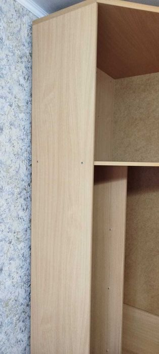 Шкаф угловой в отличном состоянии