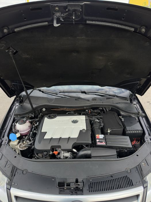Volkswagen Passat 2.0 TDI DSG Highline Negru