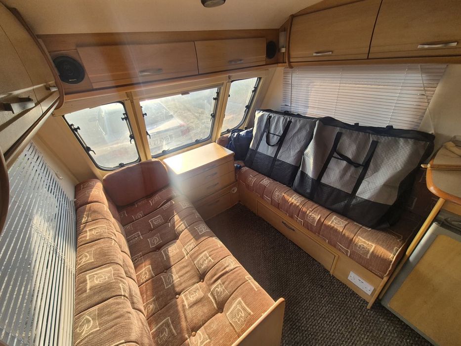 Rulota/Caravana Swift Carisma 550 2005 4/5 locuri