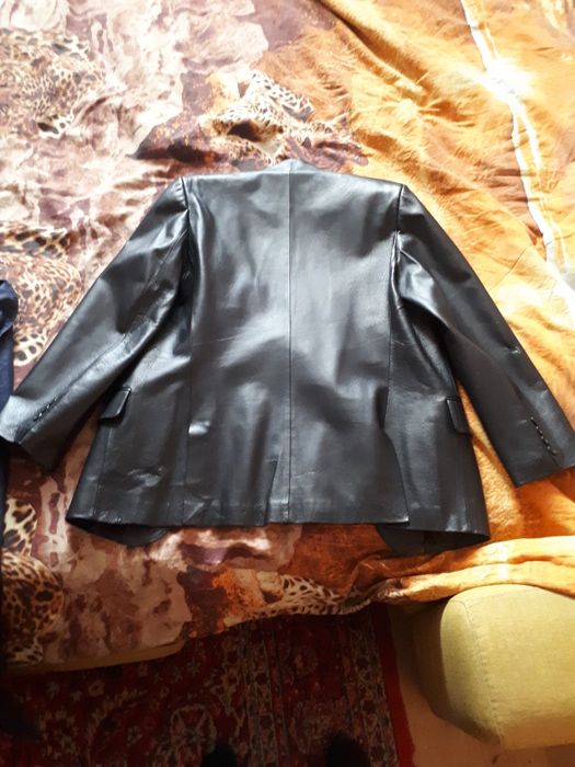 Кожаный пиджак размер XL