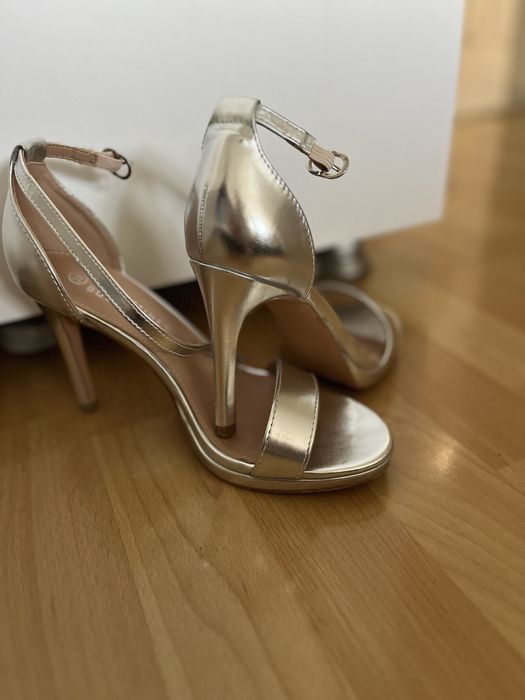 Официална рокля “S”