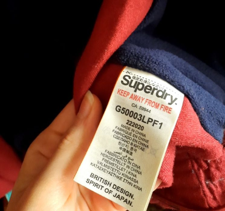 Geaca roşie cu gluga Superdry femei marimea XS lungime medie