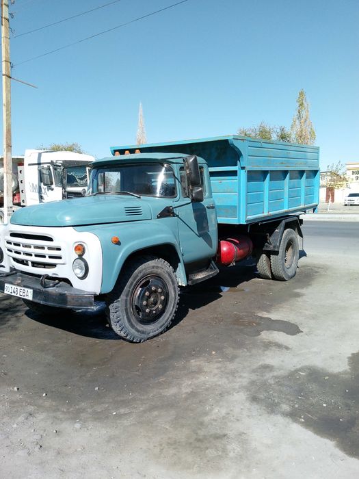 Грузовой самосвал Зил 130