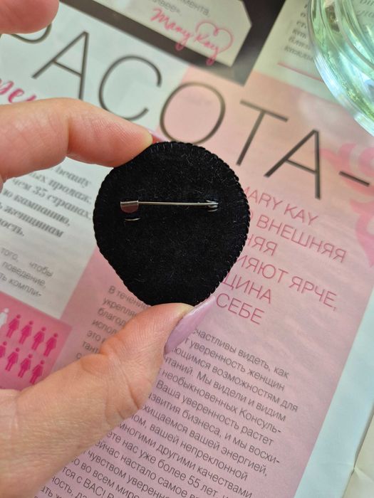 Брошь "Матрешка"