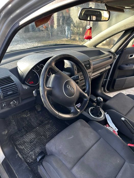 Vand Audi A2  anul 2005
