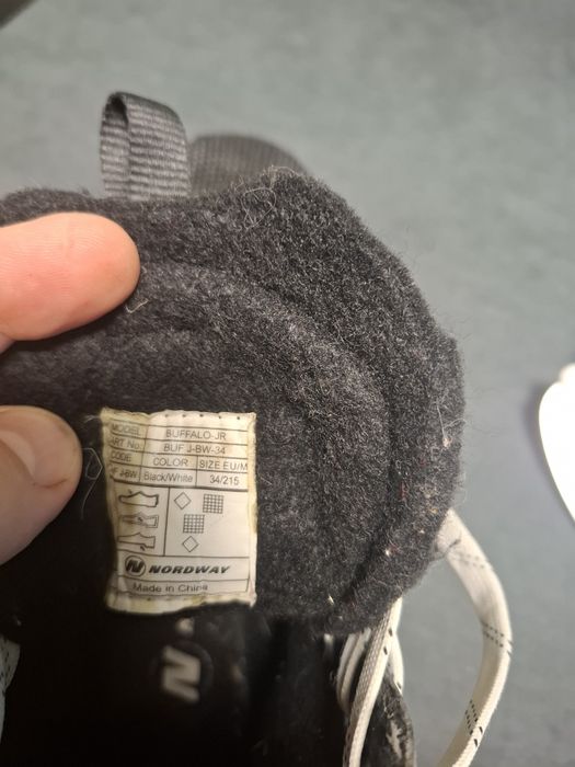 Продам коньки детские