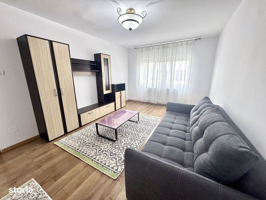 Inchiriez apartament 2 camere+parcare, Micalaca, Zona 300
